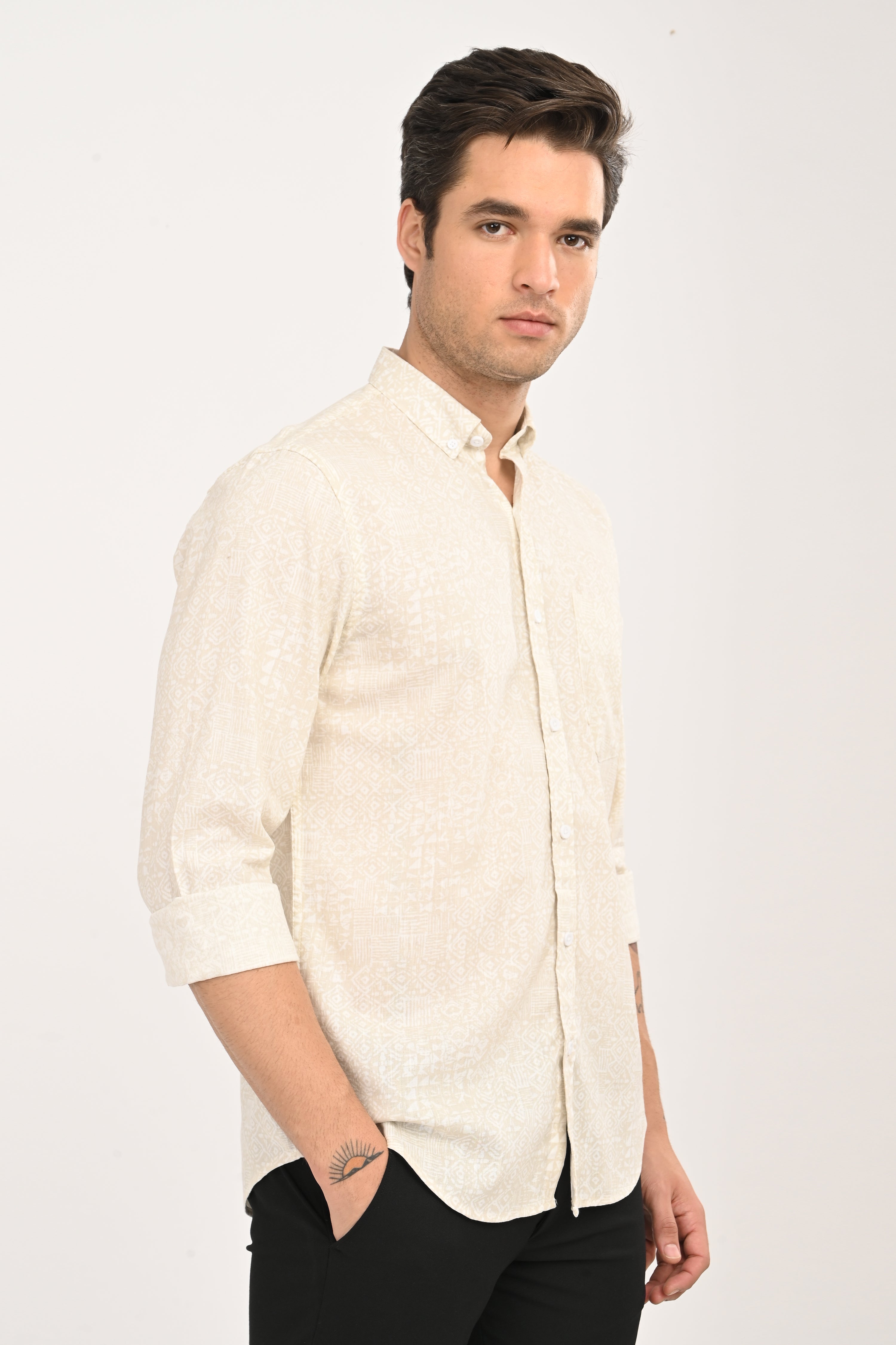 The Linen Club Classic