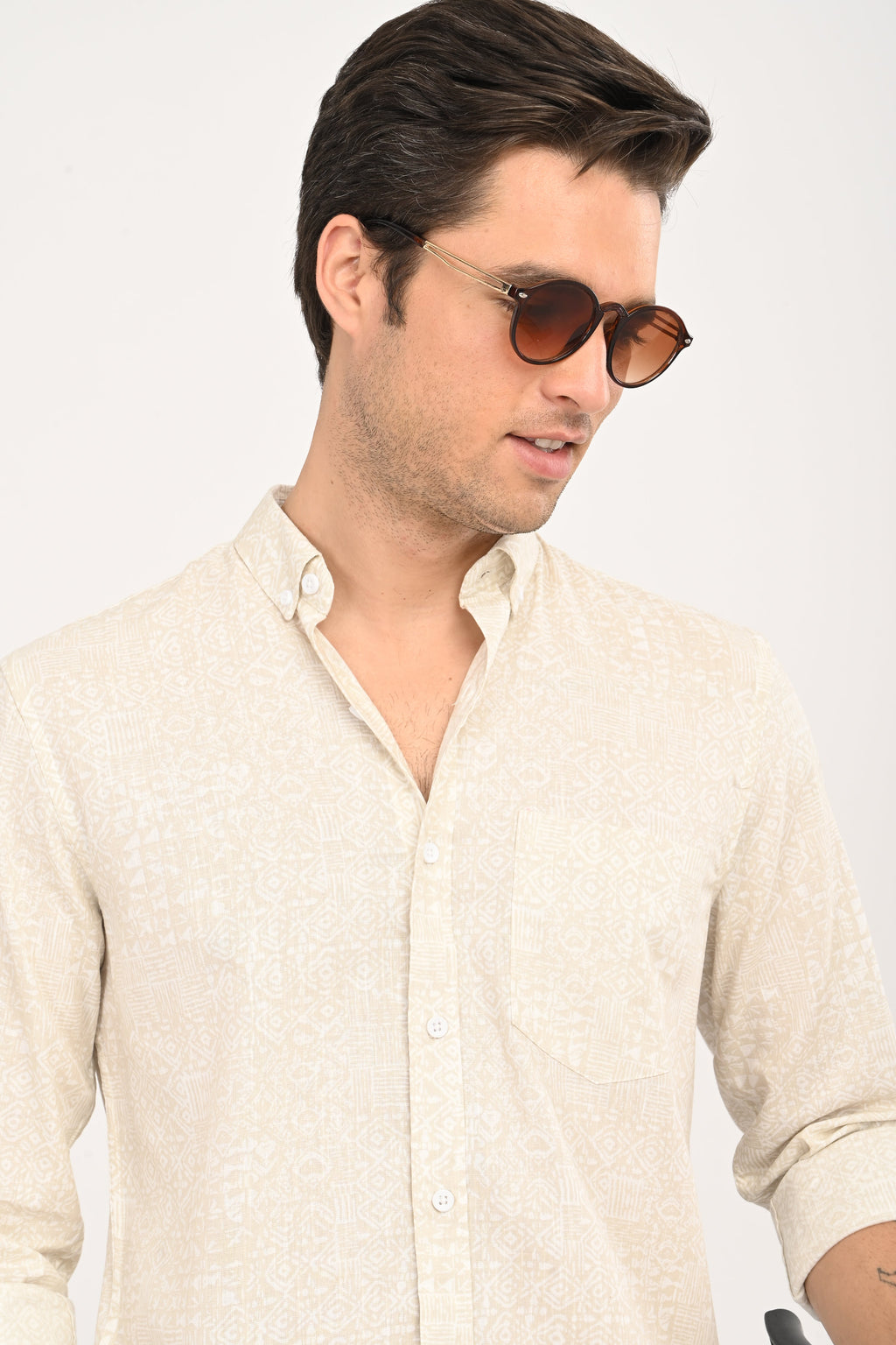 The Linen Club Classic
