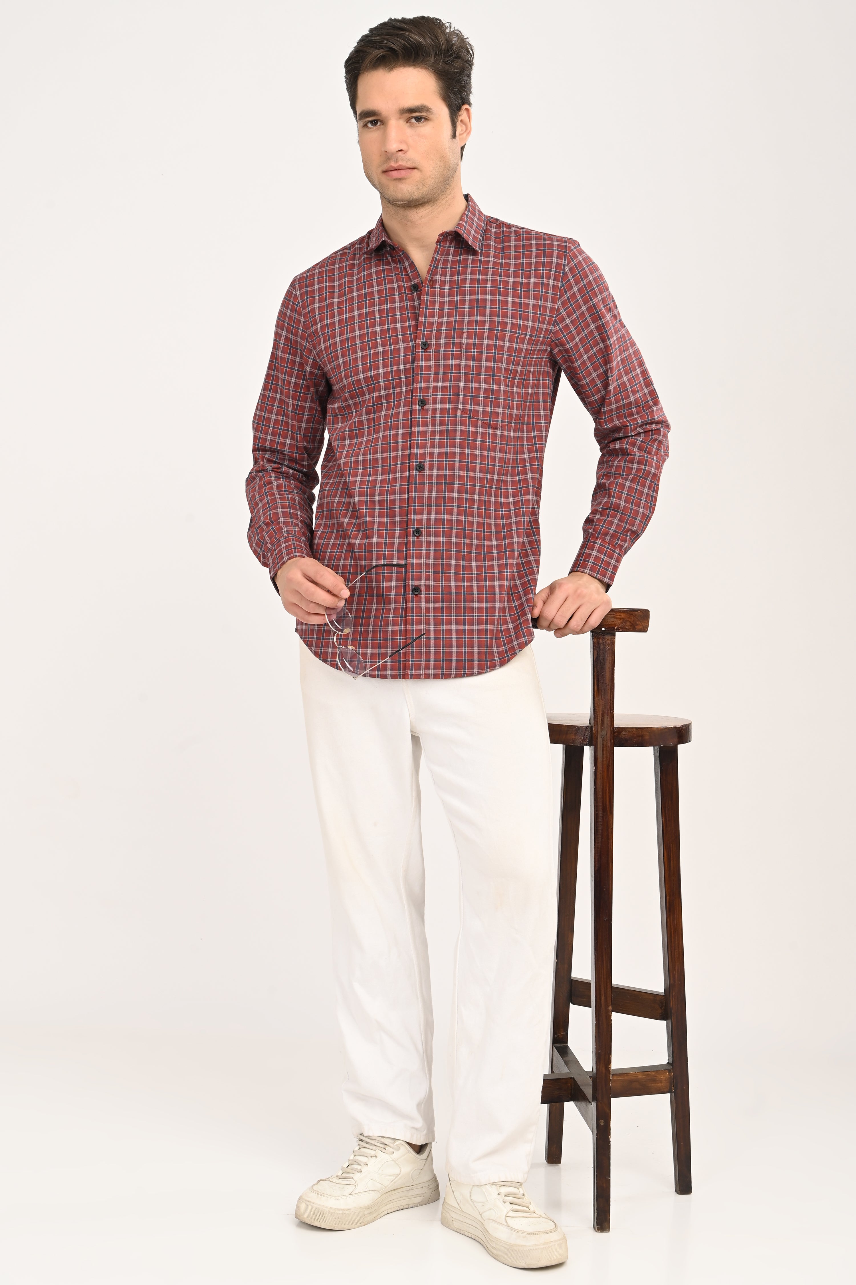 Men’s Slim Fit Checkered Shirt – Red &amp; Navy Plaid Casual Long Sleeve Button-Down