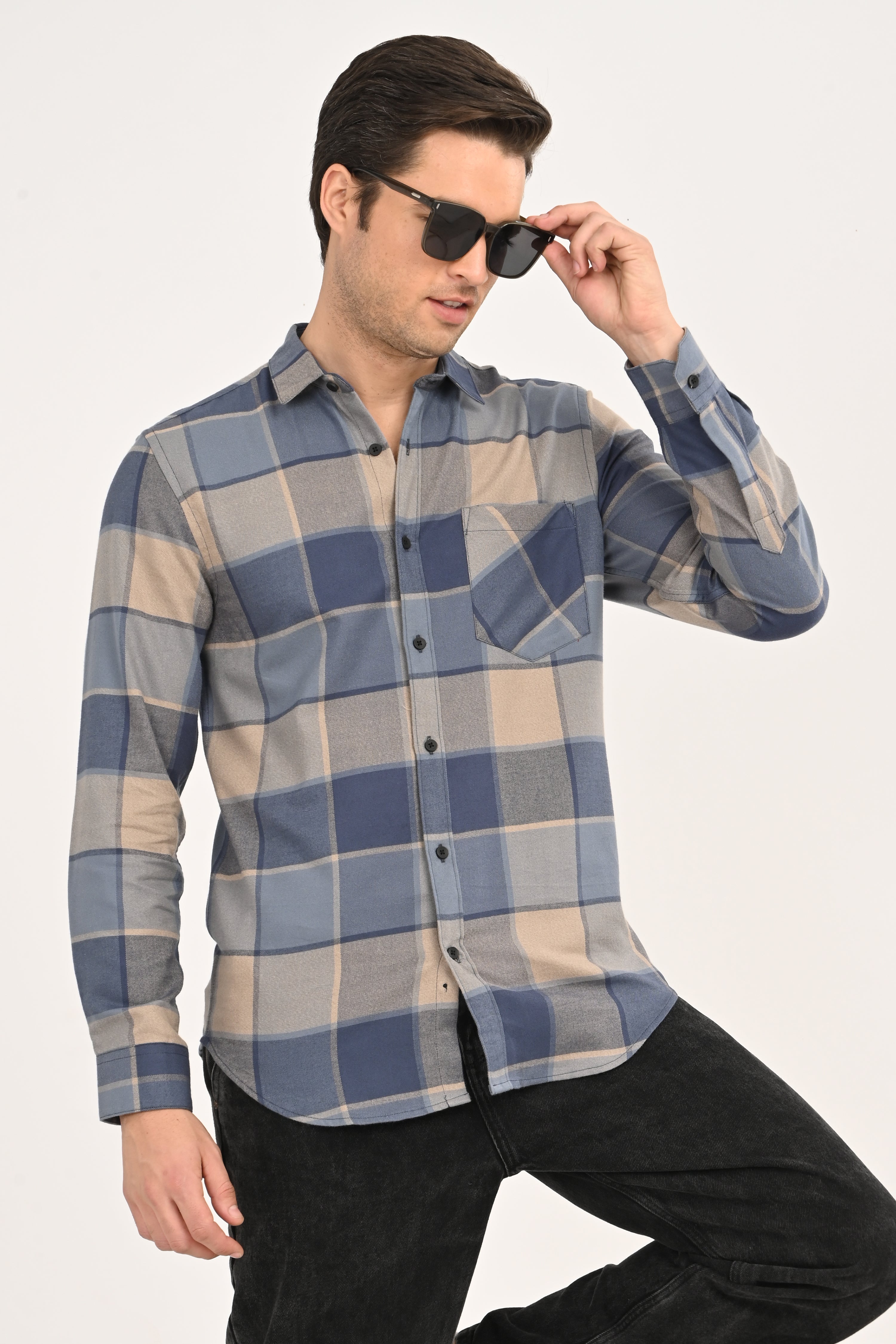 Men's Slate Blue & Beige Large-Block Plaid Slim Fit Casual Shirt