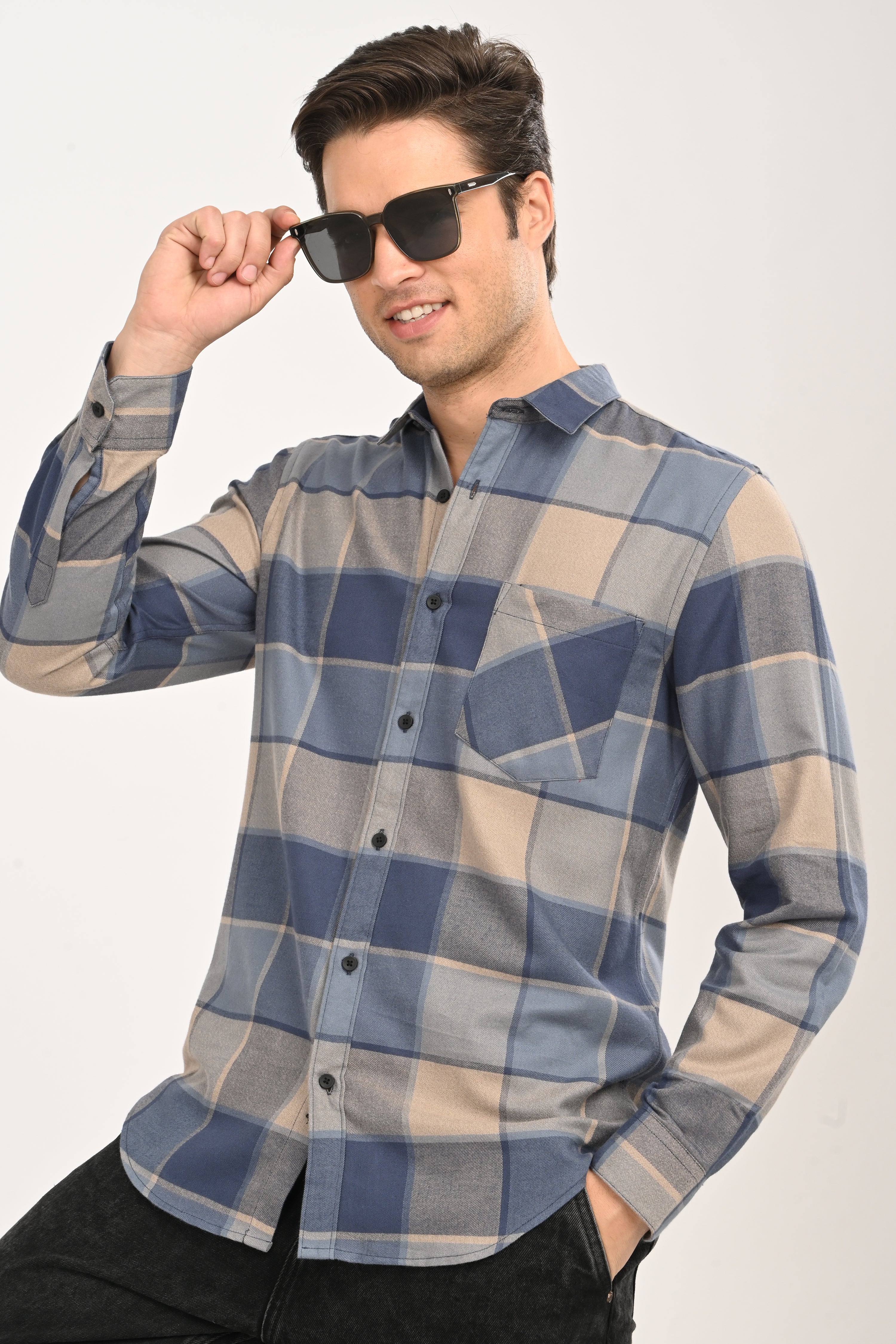 Men's Slate Blue & Beige Large-Block Plaid Slim Fit Casual Shirt